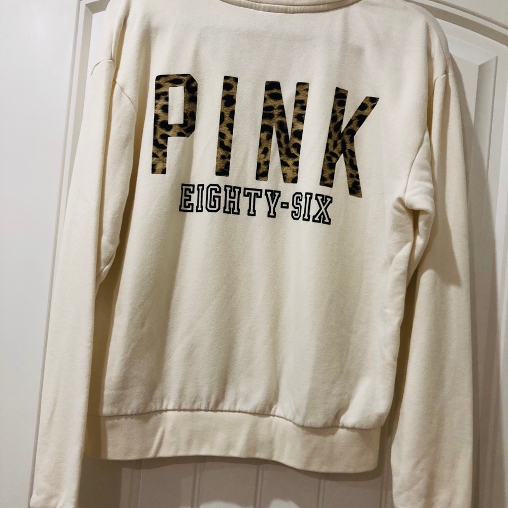 5/$25 💗PINK quarter zip leopard pullover with dog